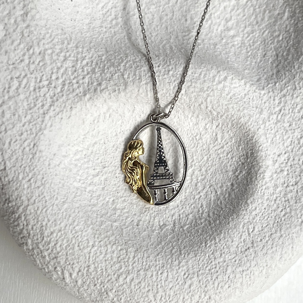 Silver Eyfel Necklace
