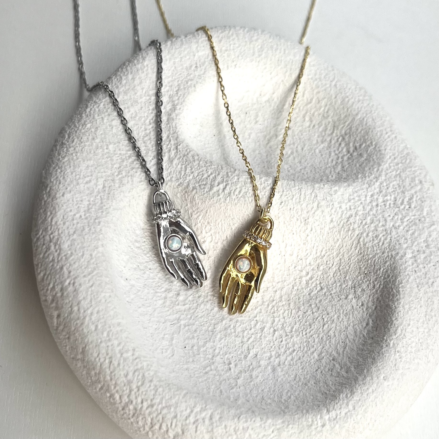 Silver El Necklace