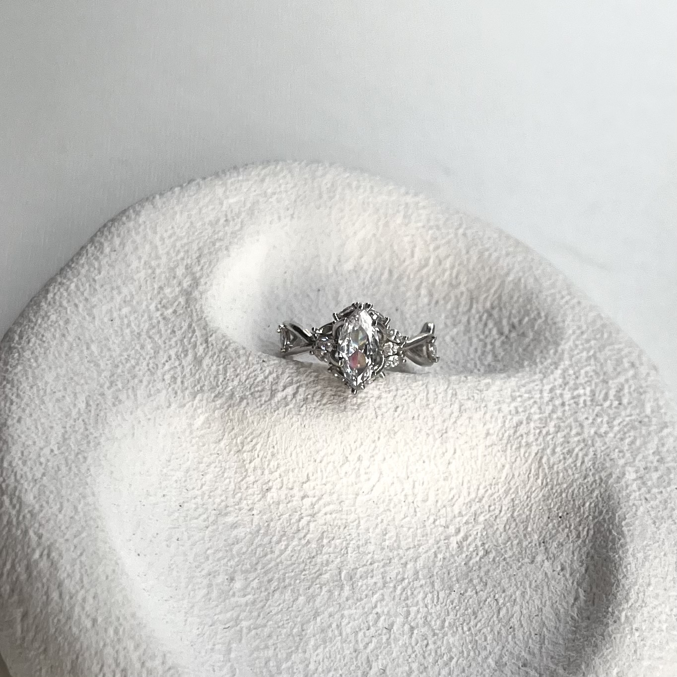 Silver Stone-set Ring